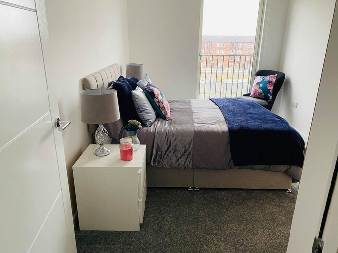 Bedroom 2, Beautiful 2-bed Apartment in Glasgow, Glasgow