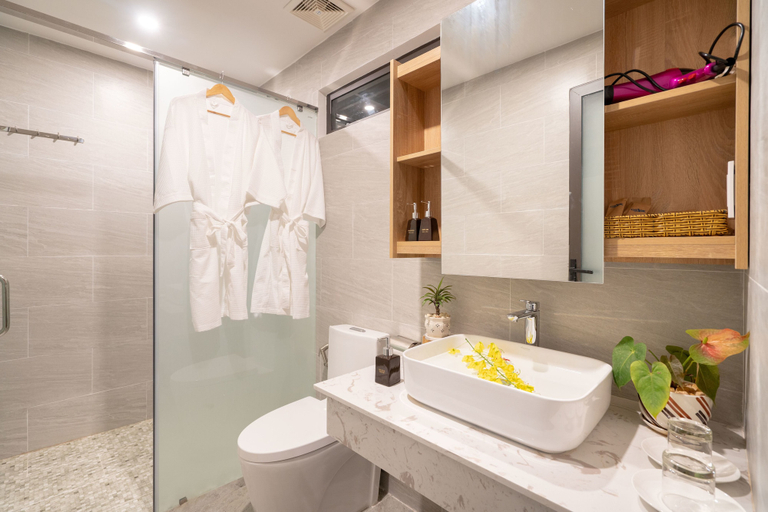 Bathroom 4, Hoi An Grace River Villa, Da Nang