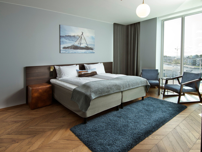 Bedroom 4, Mandal Hotel, Mandal