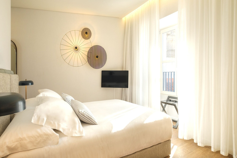 Bedroom 4, MouraSuites Hotel, Évora