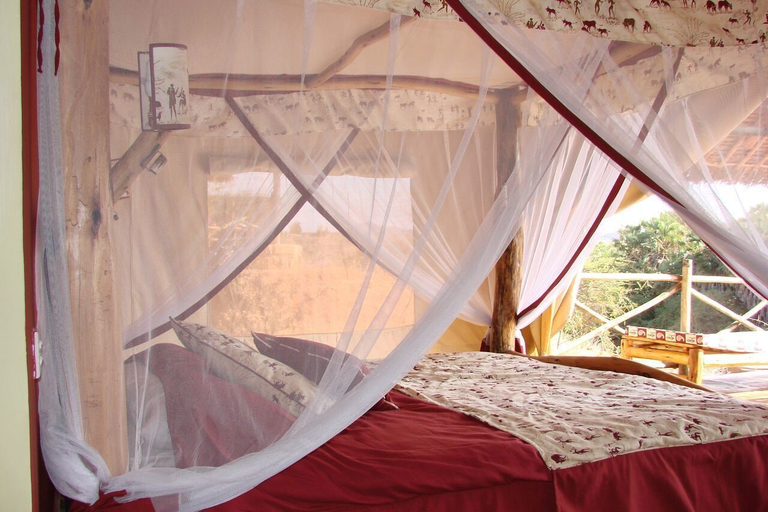 Bedroom 4, Man Eaters Lodge, Voi