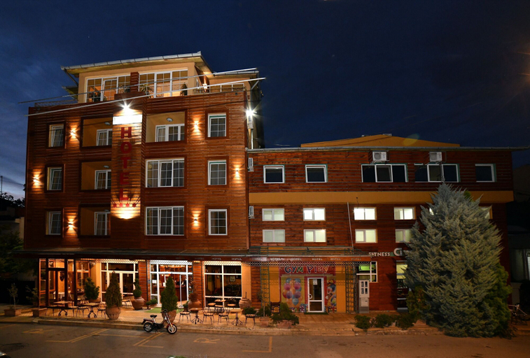 Exterior & Views 2, Garni Hotel Garson Lux, Novi Sad