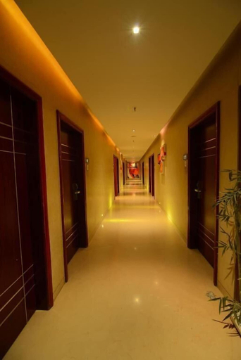 Public Area 2, Kyriad Hotel Indore by OTHPL, Indore