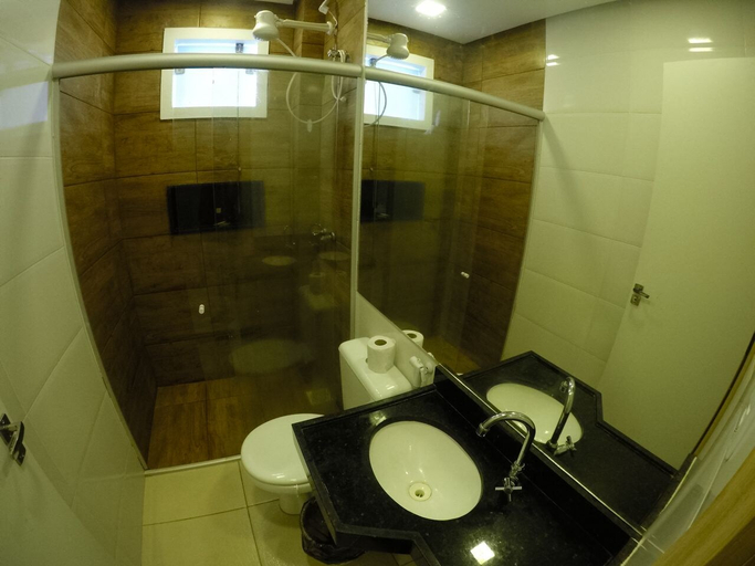 Bathroom 4, Atalaia Vip Praia Hotel, Salinópolis