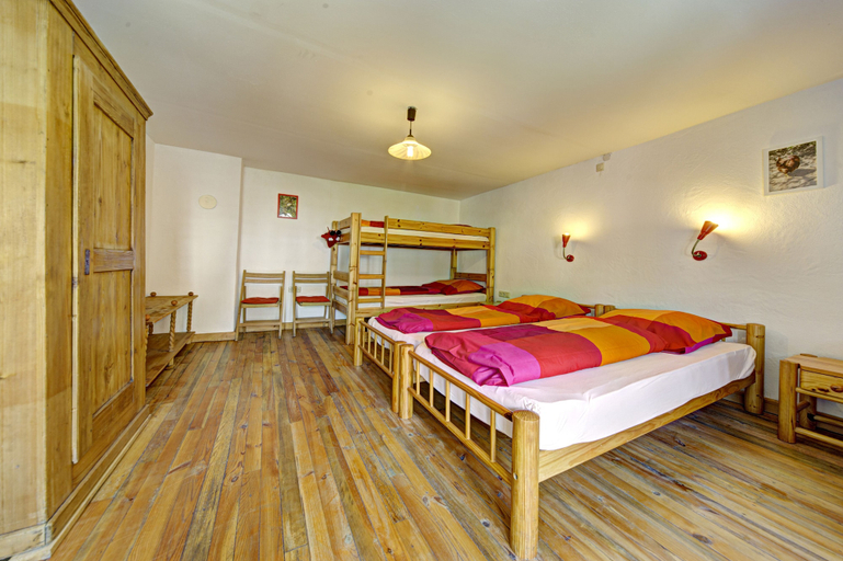 Bedroom 4, Nengshof, Eifelkreis Bitburg-Prüm