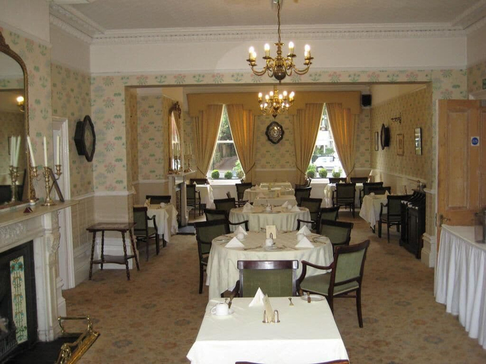 Food & Drinks 5, Canterbury Hotel, Kent