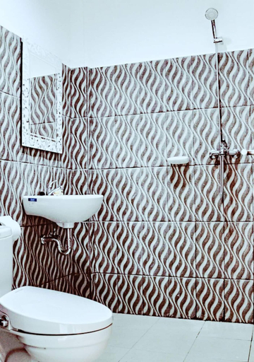 Bathroom, Kailash Homestay, Karangasem