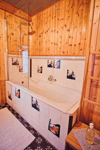 Bathroom 4, La Crestolina, Torino