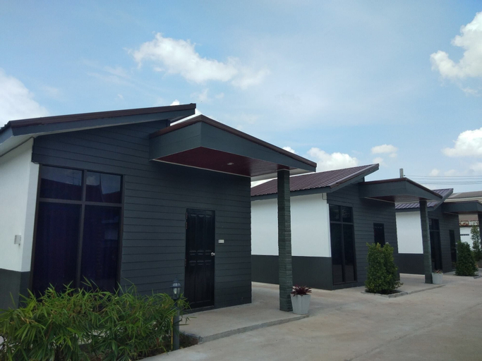 Baan Wareeya, Ban Dung