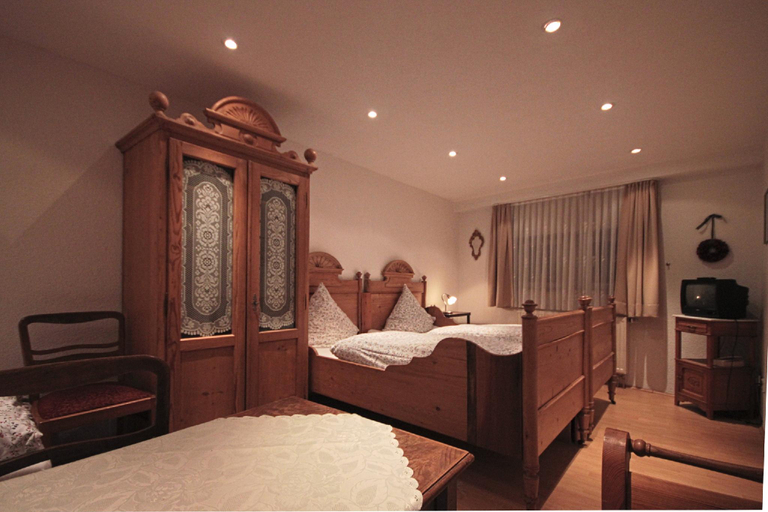 Bedroom 3, Hotel zum Schwan, Euskirchen