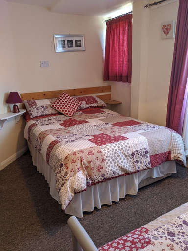 Bedroom, Rowntree Holiday Flats, East Riding of Yorkshire