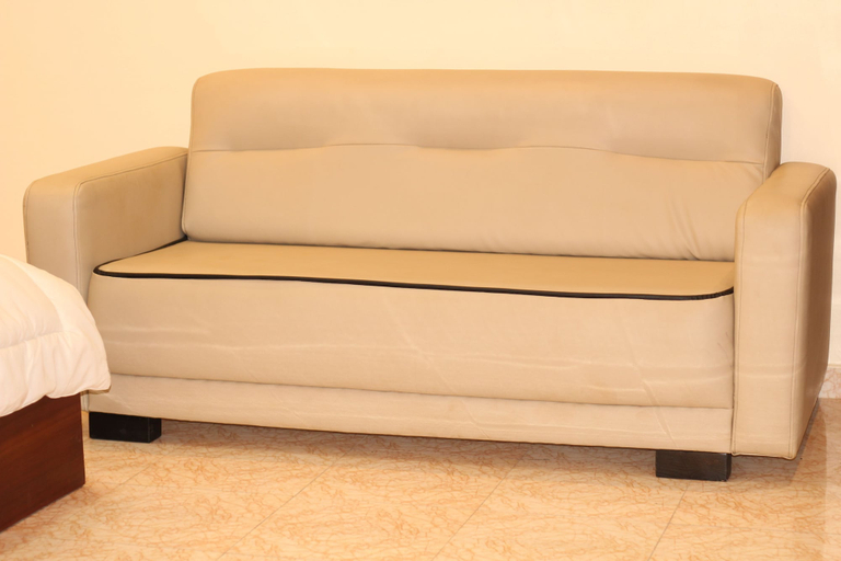 Others 5, Platinum Court, Akwapim South