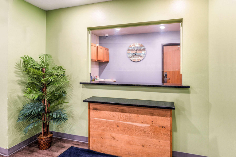Public Area 3, WoodSpring Suites Columbus West - Hilliard, Franklin