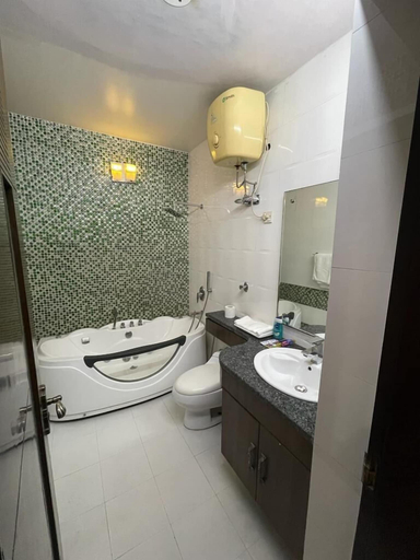 Bathroom 3, Florence By NStay, Gurgaon