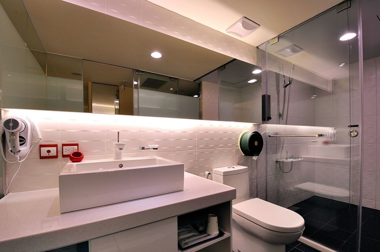 Bathroom 4, Audi Garden Business Hotel, Taoyuan