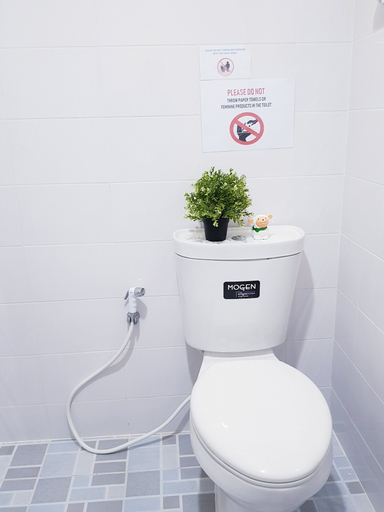 Bathroom 3, NK Guesthouse 2, Khlong Toey