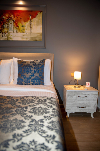 Bedroom 3, 12 Rooms Boutique Hotel, Merkez