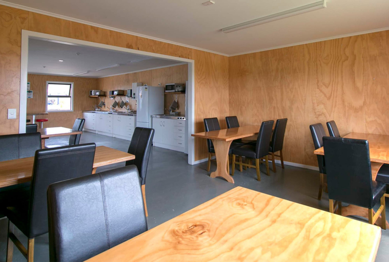 Food & Drinks, Hokitika Holiday Park, Westland