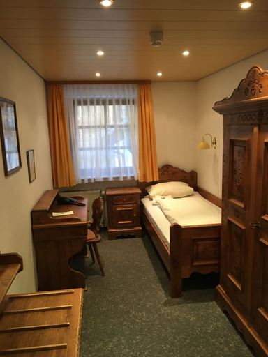 Bedroom 2, Naturfreundehaus Rahnenhof, Bad Dürkheim