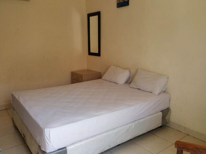 Bedroom 1, Hotel O Lulu Homestay, Makassar