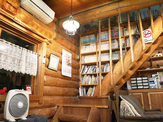 Public Area, Canadian Loghouse Inn Azumino Yujin, Azumino