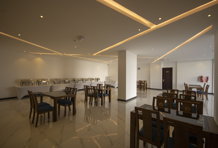 Food & Drinks 4, Home Station Hotel, Seeb