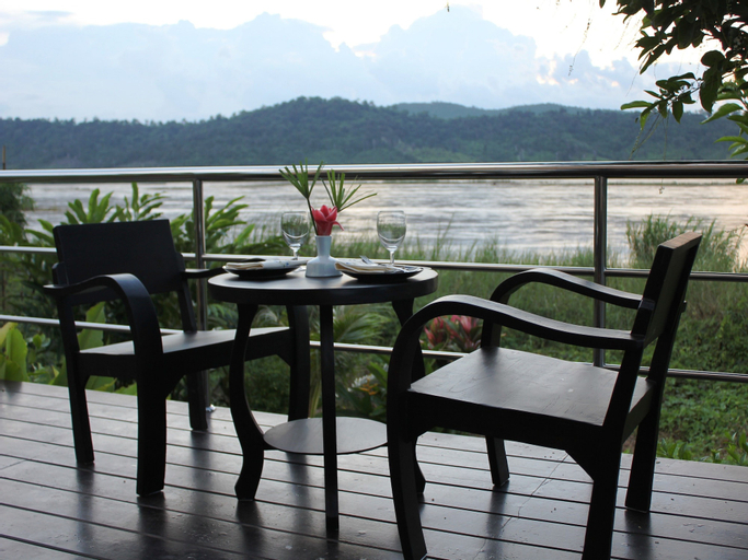 Mekong Riverside Resort Camping, Xanakharm