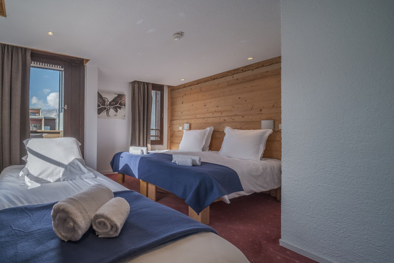 Bedroom 2, Curling Hôtel & Bar, Savoie