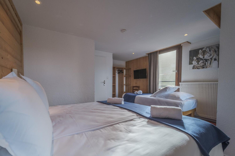 Bedroom 3, Curling Hôtel & Bar, Savoie