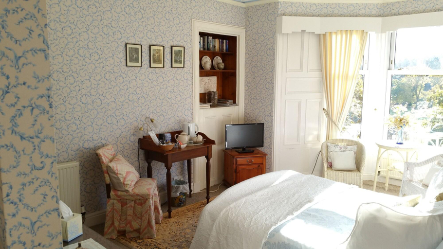 Bedroom 2, Woodburn ground-floor apartment in quiet setting in Pitlochry, Perthshire and Kinross