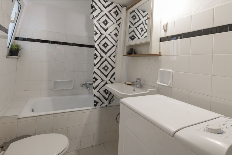 Bathroom, Athens Neverland, Attica