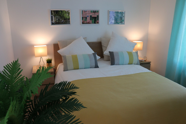 Bedroom 4, Léa de Paris, Seine-Saint-Denis