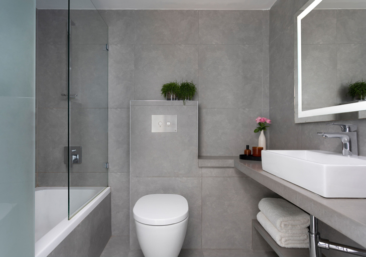 Bathroom 5, Sea Executive Suites