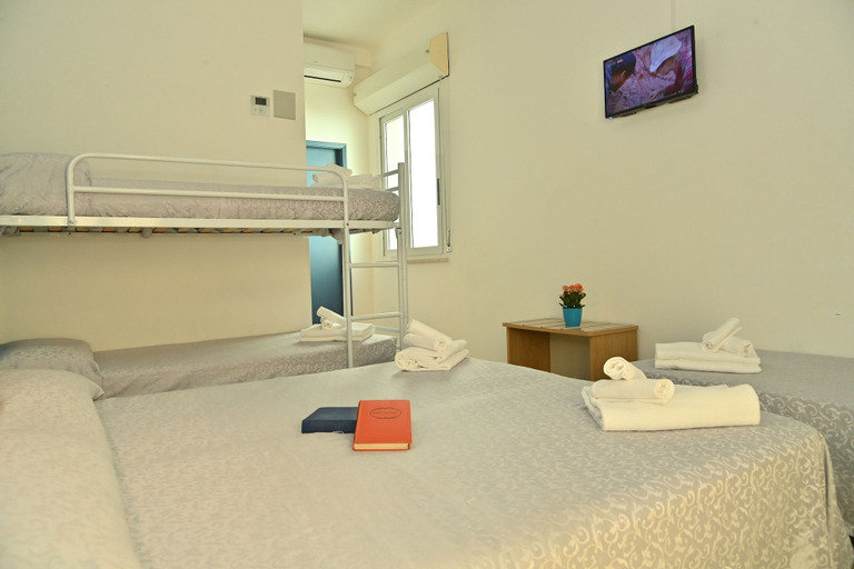 Bedroom 3, Hotel Italy, Rimini