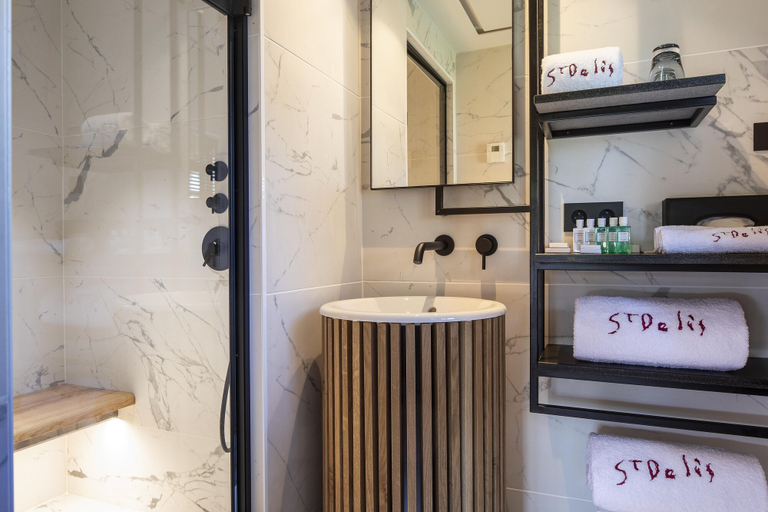 Bathroom 3, Hôtel Saint-Delis & Spa - Relais & Châteaux, Calvados