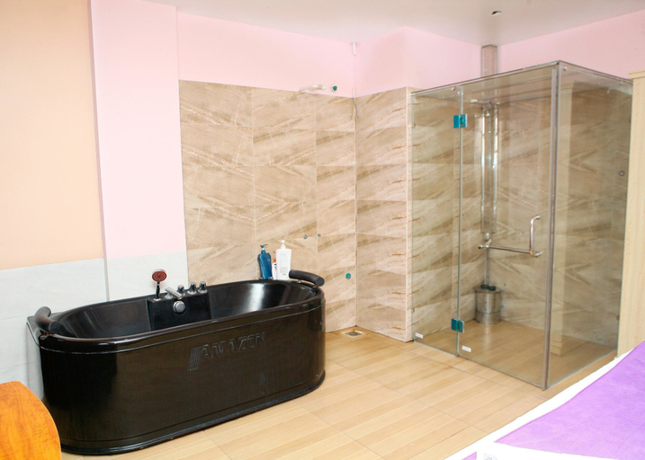 Bathroom 4, Nam Son Hotel, Đông Anh