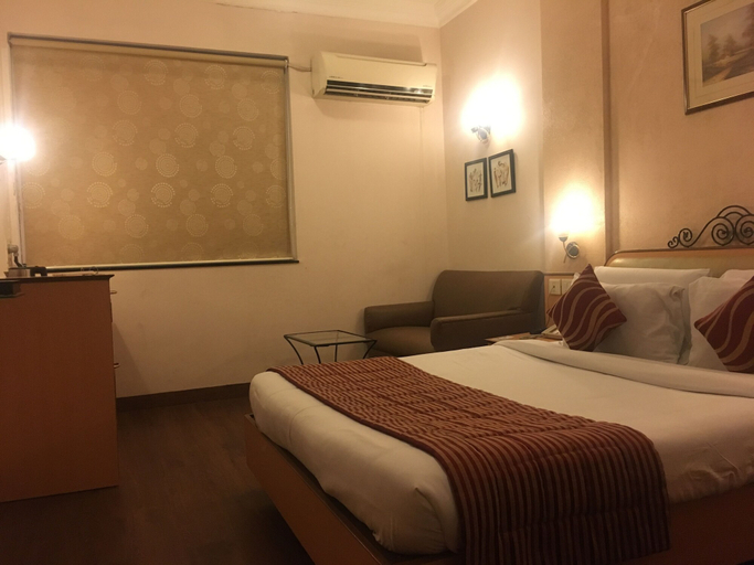 Bedroom 3, Abbott Hotel, Thane