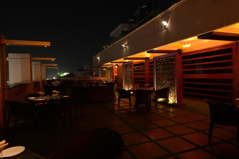 Food & Drinks 5, Kyriad Hotel Indore by OTHPL, Indore