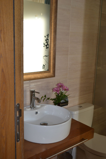 Bathroom 4, Garni Hotel Chicha - Winery Skrbic, Belgrade