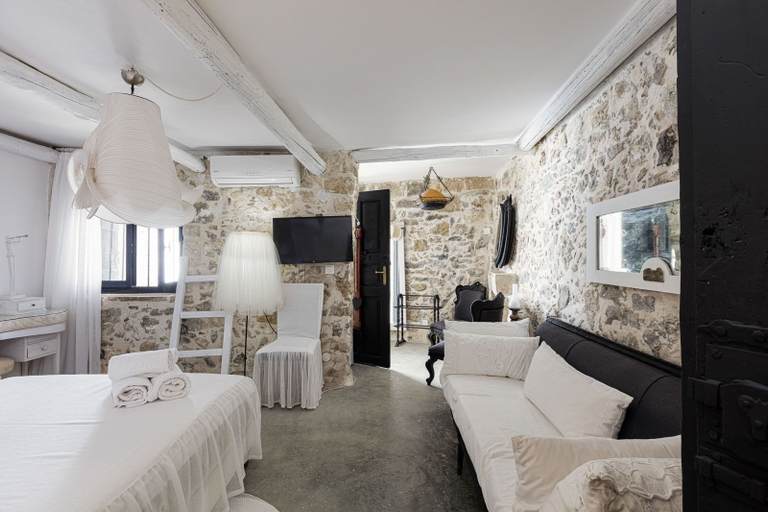 Bedroom 3, Villa Antonia, Crete