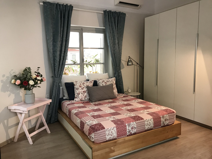 Bedroom 3, Dina's House, Attica