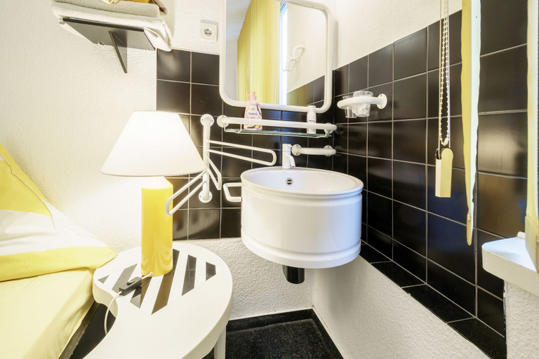 Bathroom 5, Hotel Tusculum, Marburg-Biedenkopf