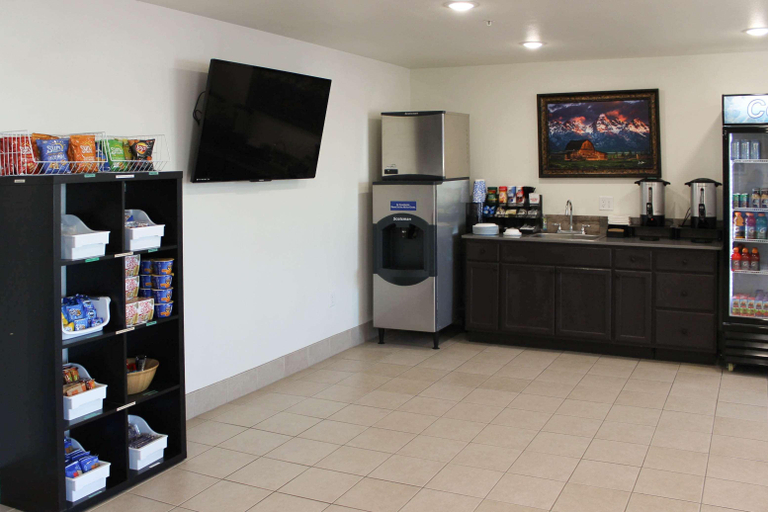 Public Area 2, Motel 6 Rexburg, ID, Madison