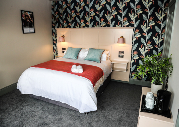 Bedroom 4, The Crown Hotel, Somerset