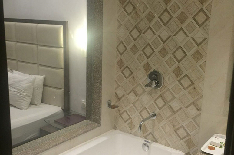 Bathroom 3, Shiva Oasis Resort, Alwar