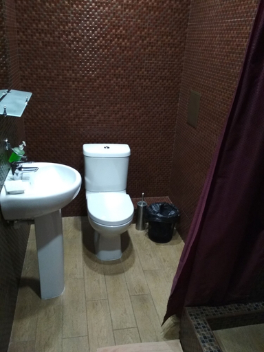 Bathroom 3, Razin Hotel, Sochi gorsovet