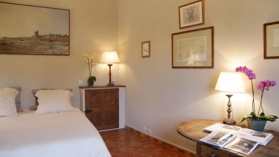 Bedroom 4, Maison Orsini, Gard
