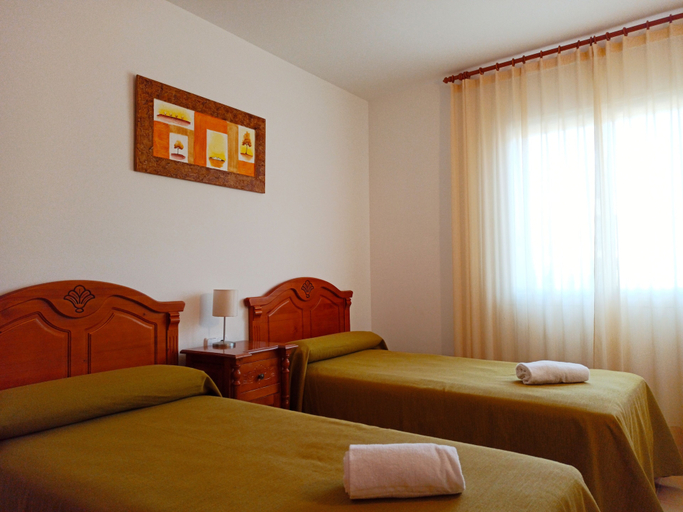 Bedroom 2, Village Golf Beach, Girona