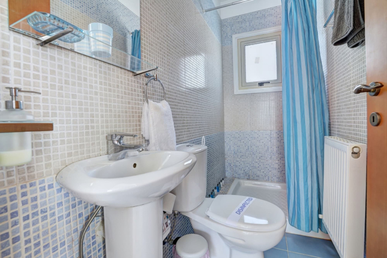 Bathroom 4, Blue Sea Villa