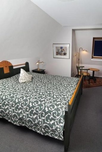 Bedroom 3, Landhotel Huetter, Hochsauerlandkreis